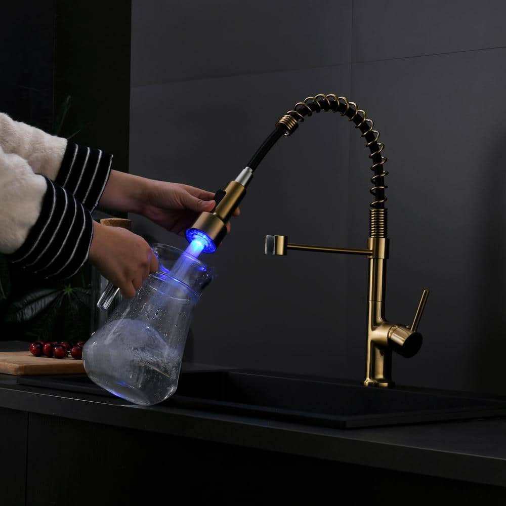 Single-Handle Pull Down Sprayer Kitchen Faucet With LED Kitchen Sink Faucet In Brushed Gold