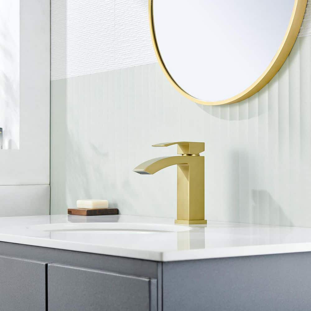 Single Handle Single Hole Bathroom Faucet Spot Resistant In Gold