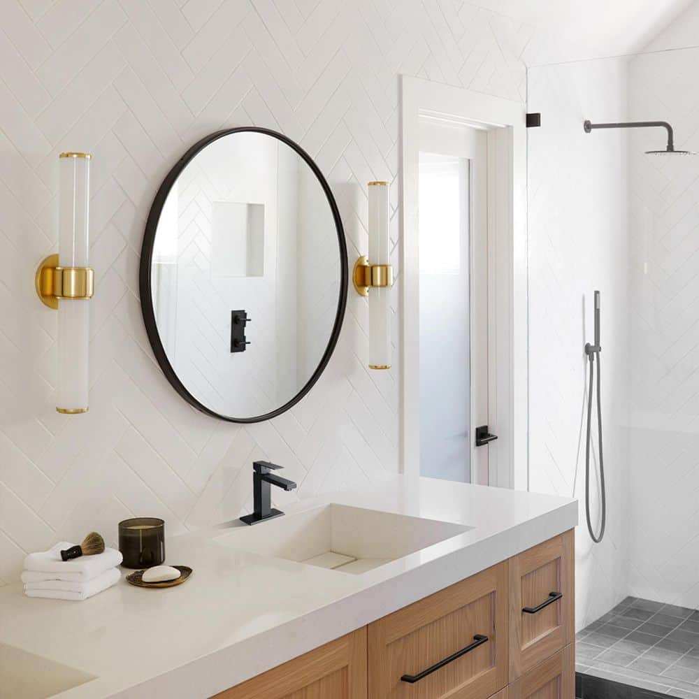 Bathroom Faucet Single Hole, Single Handle Faucet For Bathroom Sink With Deckplate And Drain Assembly In Matte Black