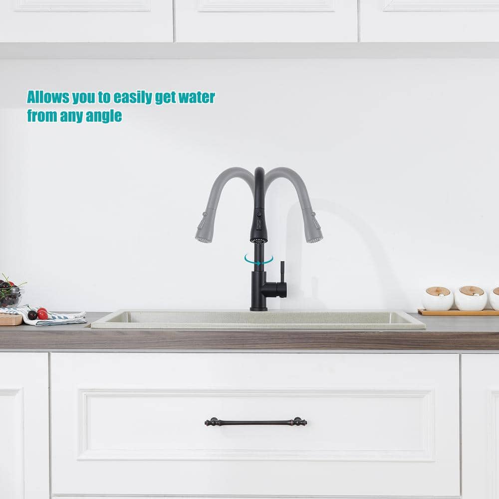 Single Handle Surface-Mounted Pull Out Sprayer Kitchen Faucet Standard Kitchen Faucet In Matte Black