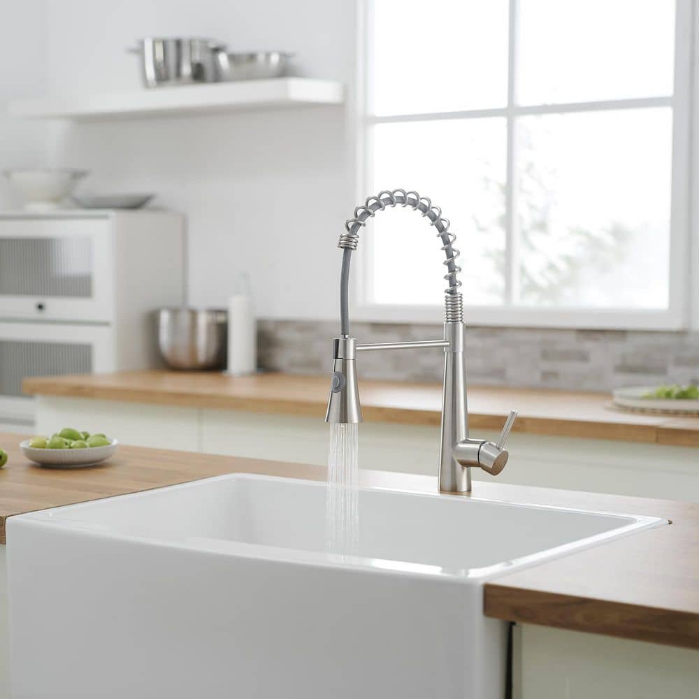  Single Handle Pull Down Sprayer Kitchen Faucet 15.2 In. 360 ° Spout Swivel Stainless Steel Taps In Brushed Nickel