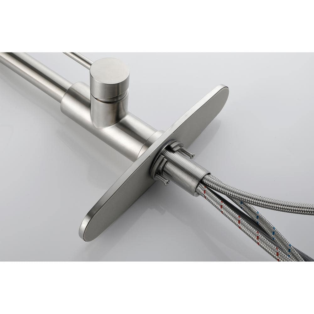  Single Handle Kitchen Sink Faucet With Pull Out Sprayer