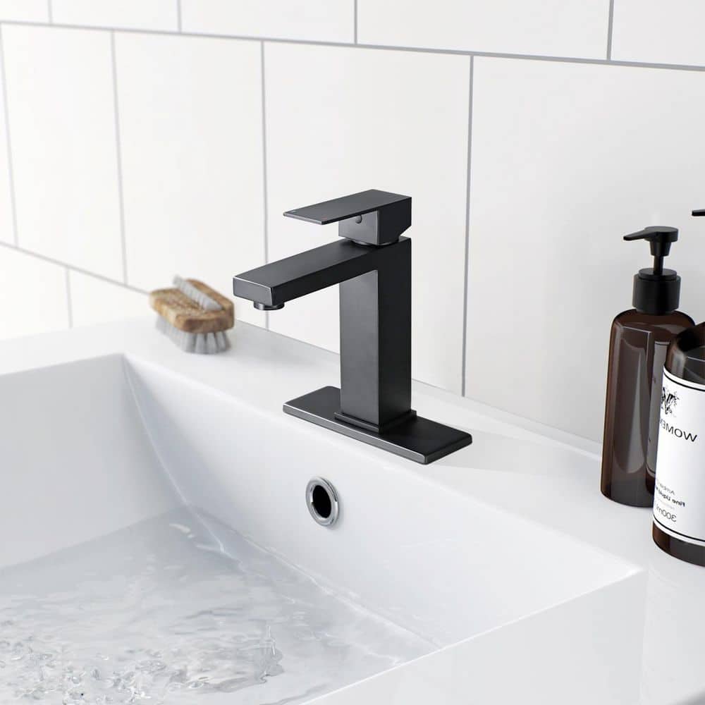  Bathroom Faucet Single Hole, Single Handle Faucet For Bathroom Sink With Deckplate And Drain Assembly In Matte Black